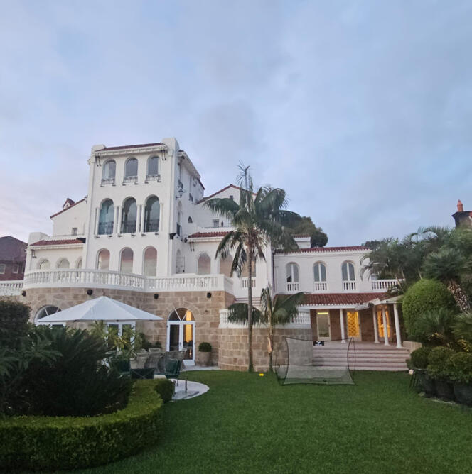 The finished result at Alcooringa, Bellevue Hill — exterior facade, pathways and grounds ready for a sale that saw the property resell for $80 million. Alcooringa, Bellevue Hill, after exterior cleaning and pathway restoration by Klean Kingdom ahead of its $80 million sale